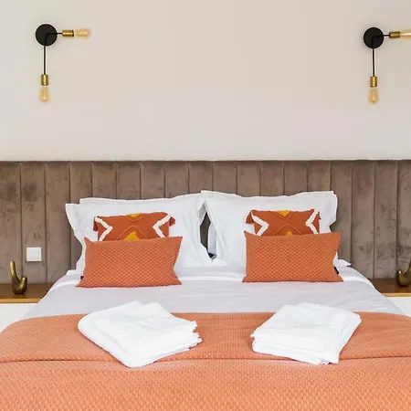 Bright Near Douro River - With Balcony Porto